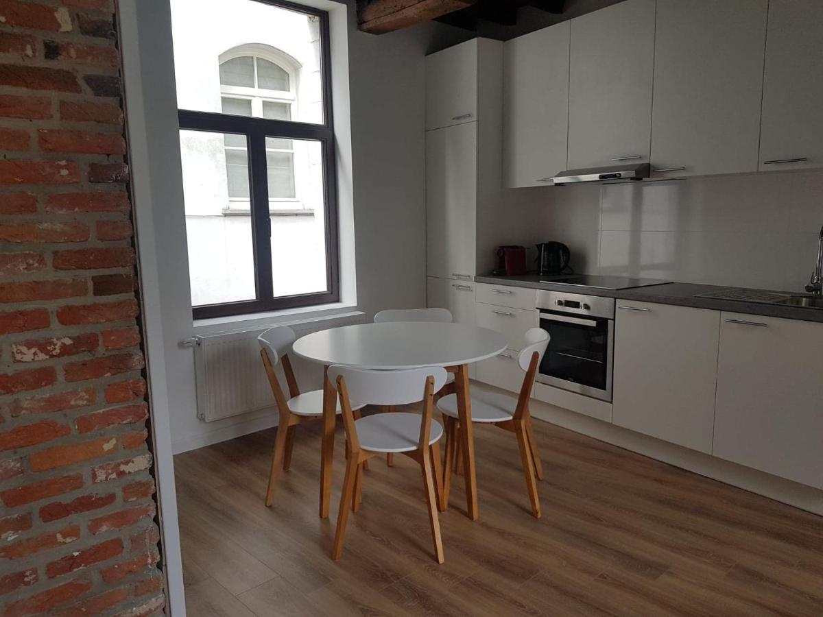 Al In Den Aap Gelogeerd? Apartment Mechelen Exterior foto